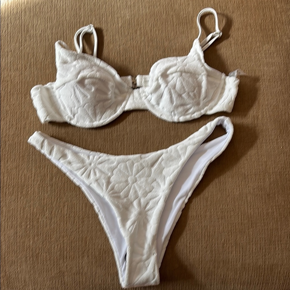 Elegant White Floral Bikini Set